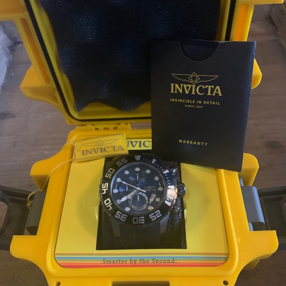 Invicta Pro Diver Master of the Oceans
